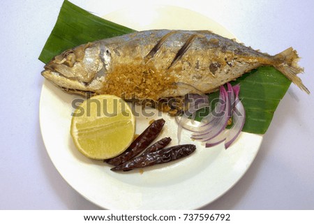 Fried fish with Thai seasoning