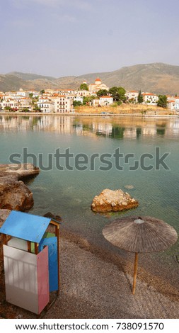 Photo from picturesque and historic fishing village of Galaxidi with traditional neoclassic houses, Fokida, Greece
					
