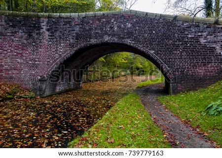 Bridge over Chesterfield canal on a autumn day