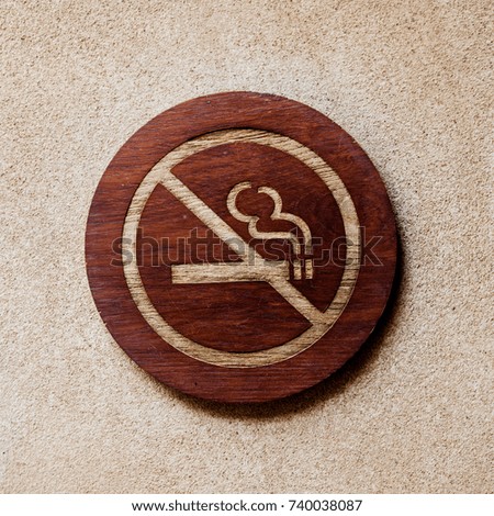 Sign No smoking with wood on Cement or Concrete background