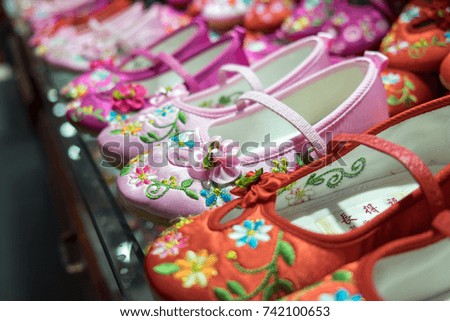 Traditional Chinese women shoes for sale at gift store