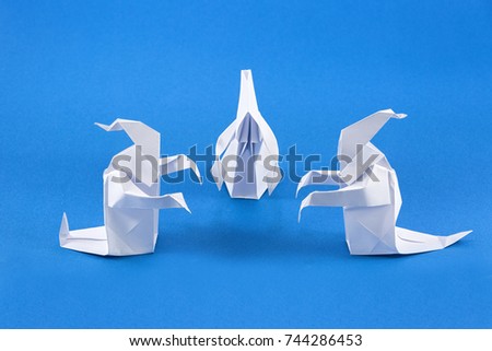 Halloween Origami Ghosts