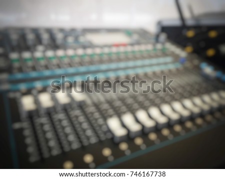 Mixer music control blurry