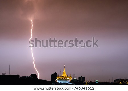 Thunder beside pagoda
