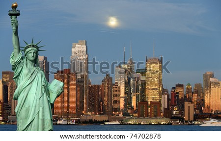 photo new york city skyline over hudson river. new york statue of liberty skyline at night. new york Manhattan skyline with moon high in sky. 