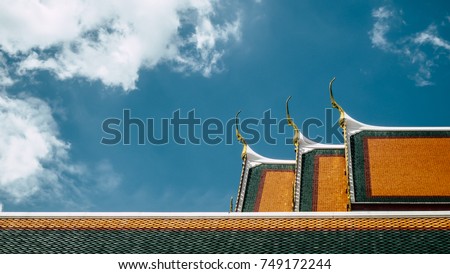 Temple architecture at Wat Arun (Thai Word), Bangkok, Thailand