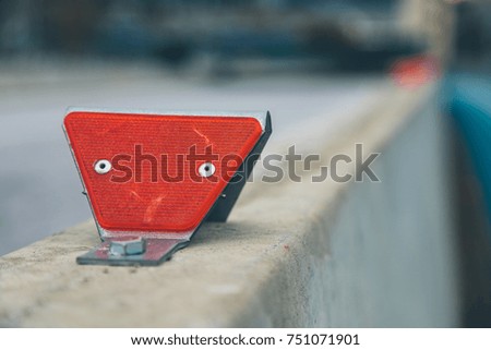 warning reflectors on the barrier