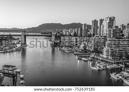 Vancouver Yale Town Black and white