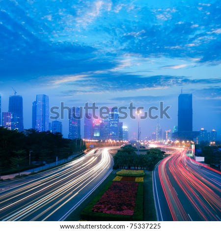 Through the city's roads and slow shutter running car