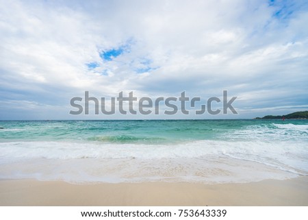 seascape wave with blurry background