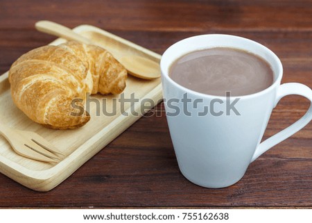 Breakfast is a major meal.a refreshing, hot drinks and delicious bakery help stimulate the body throughout the day.