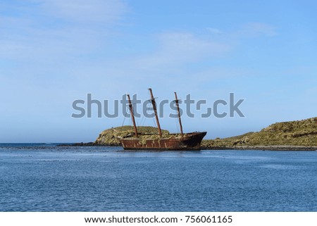 Bayard wreck in Ocean harbour on South Georgia