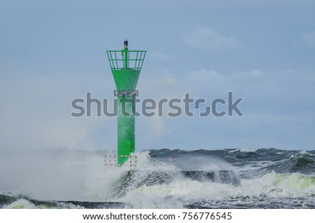 STORM - Storm waves in the coastal zone