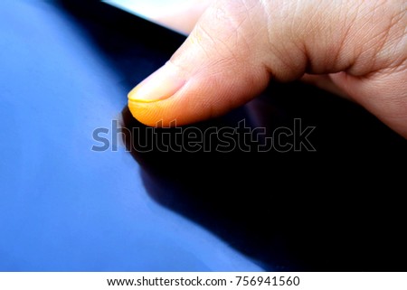 touch screen by thumb.