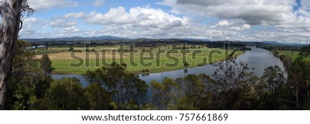 Manning Valley Panorama Royalty-Free Stock Photo #757661869