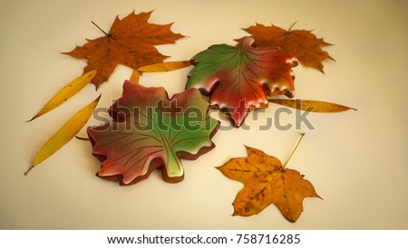 maple leaves sweet gingerbreads