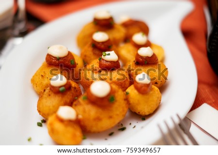Spicy potatoes entrance