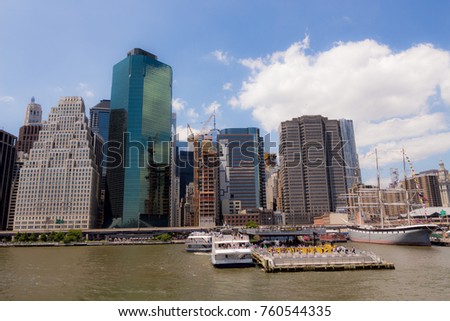 Daylight View Downtown Manhattan from a boat