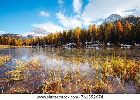 Scenic image of the lake Antorno in National Park Tre Cime di Lavaredo. Location Auronzo, Misurina, Dolomiti alps, South Tyrol, Italy, Europe. Great picture of wild area. Explore the beauty of earth.