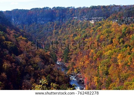 Fall colors of Autumn at Little River Canyon North Alabama