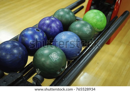 Bowling alley/ bowling ball