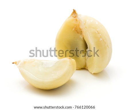 Peel salak isolated on white background separated clove
