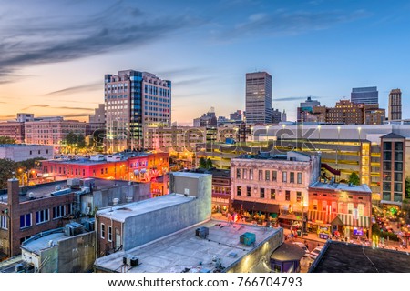 Memphis, Tennessee, USA downtown skyline.