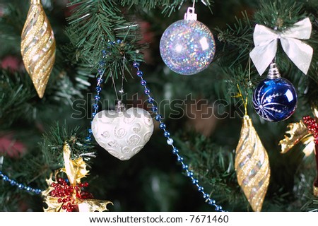 ball; christmas-tree; garland; decorations