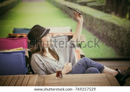 selfie girl at coffee shop