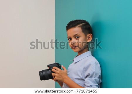 Child photographers are enjoying the practice.