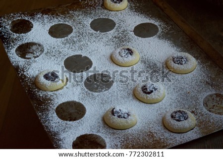 Holiday basket cookies, powered sugar thumbprint cookies, Christmas
