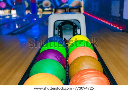 Balls for bowling game