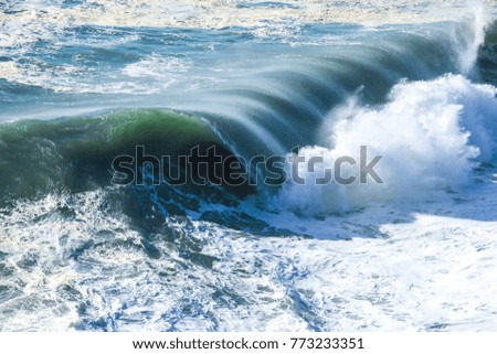 Large ocean waves