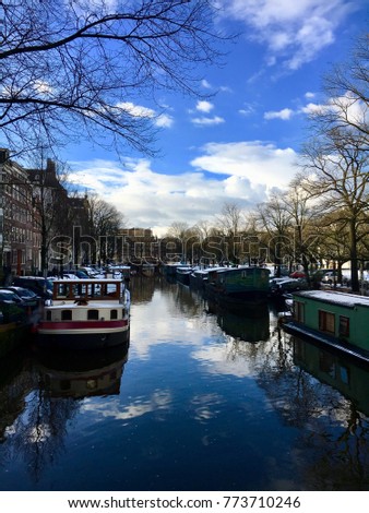 Cold winter day along the Amsterdam canals