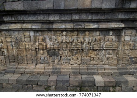 a photo of the Borobudur temple