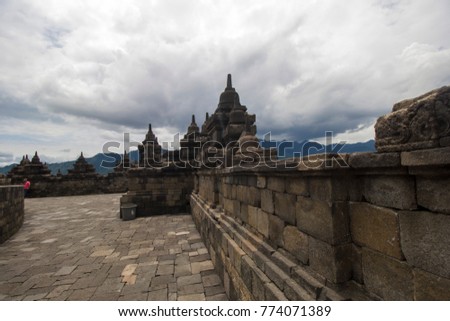 a photo of the Borobudur temple