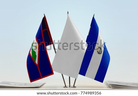 Flags of Sint Eustatius and El Salvador with a white flag in the middle