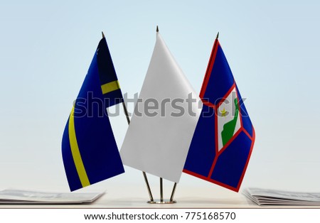 Flags of Curaçao and Sint Eustatius with a white flag in the middle