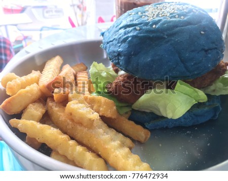 Holidays blues hamburger 