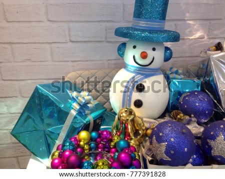 Set of gift boxes with snowman