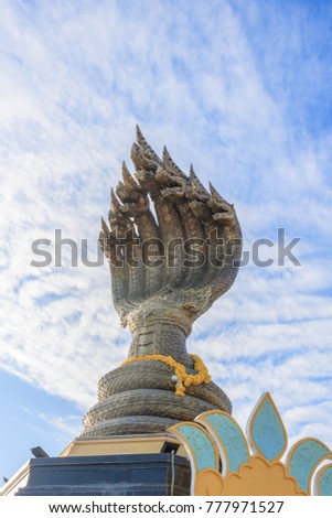 Statue of the naga serpent of seven heads of gold.