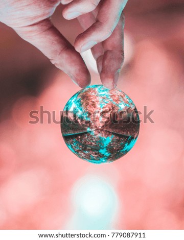 Autumn colors trough a glass ball