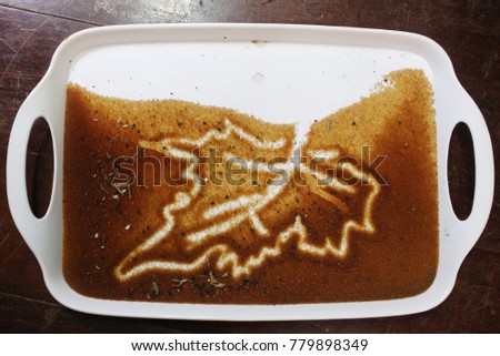Reindeer, Pineapple, Maple leaves  on anion resin floor and pad with white paper.
(merry Christmas and happy new year 2018.Thailand )