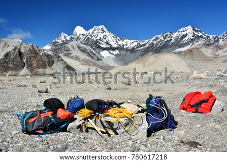 Himalaya mountains. Nepal beauty pictures of adventure, courage and perfect landscapes. 