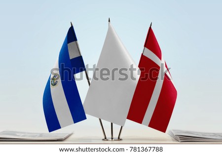 Flags of El Salvador and Denmark with a white flag in the middle