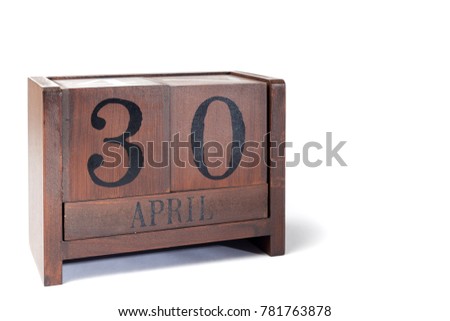 Wooden Perpetual Calendar set to April 30th