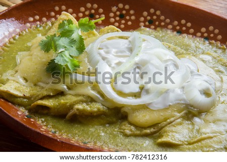 Authentic mexican green enchiladas "suizas"