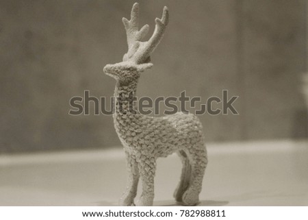 figurine deer reindeer white 