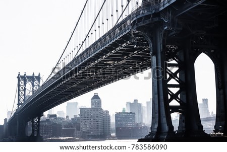 New York town, Manhattan bridge overcast day