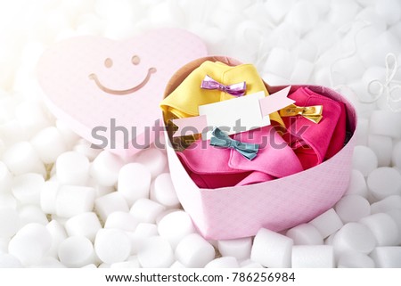 Love pink gift box